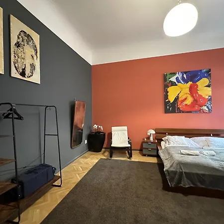 Orangehomes Pop 36 Two Bedroom Near Parliament Budapest
